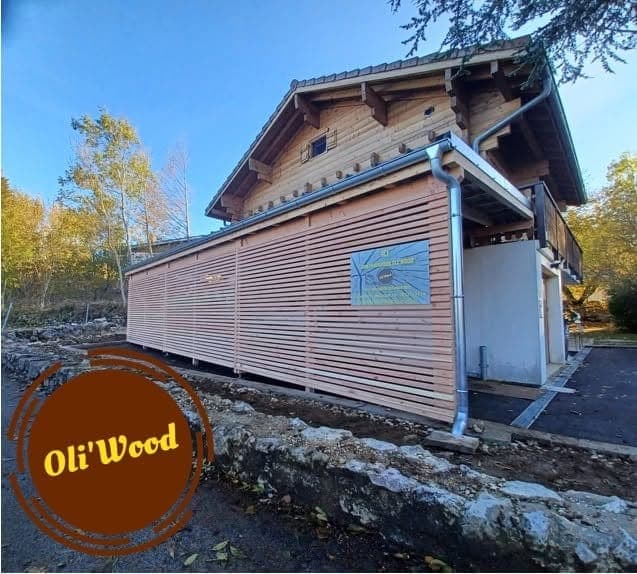 Carport en longueur avec gouttière zinc